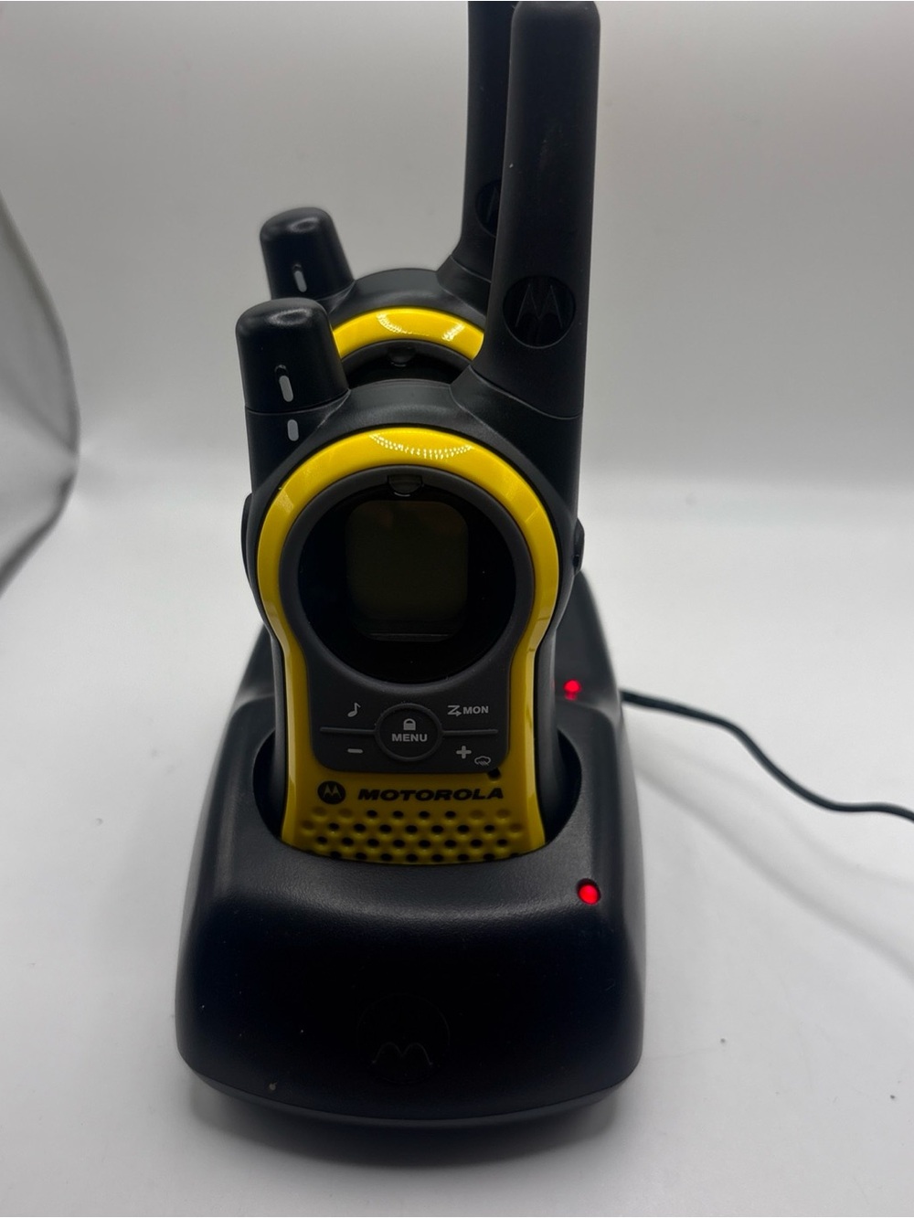 Motorola Talkabout MH230R Handheld Two Way Radio Walkie-Talkies (2) - TESTED -